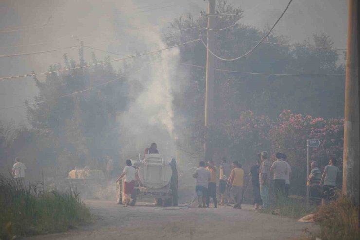 Antalya’da iki noktada çıkan orman yangını kontrol altına alındı