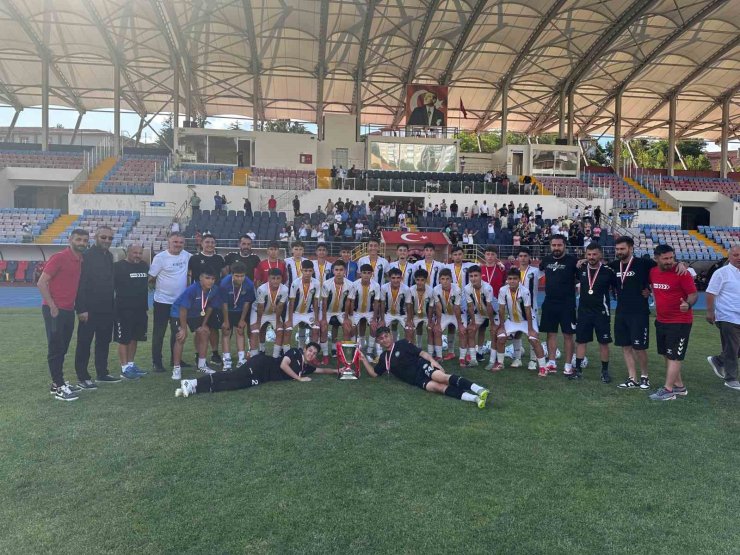 Başkan Yalçın: "Şampiyonu olan U15 takımımızı yürekten kutluyorum"