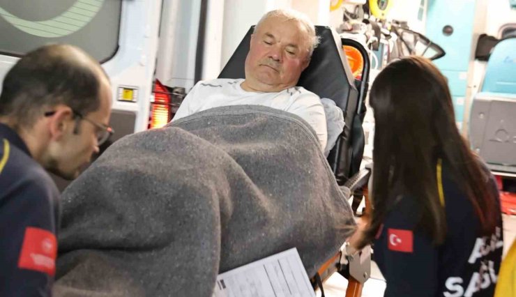 Hasan Dağı’nda yaralanıp mahsur kalan 1’i çocuk 4 kişi kurtarıldı