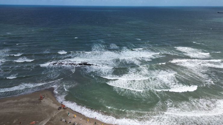 Sakarya’nın iki ilçesinde denize girmek yasaklandı