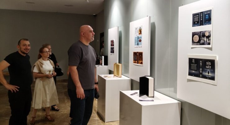 Kütahya’da Kitap Kapak Tasarım Sergisi açıldı