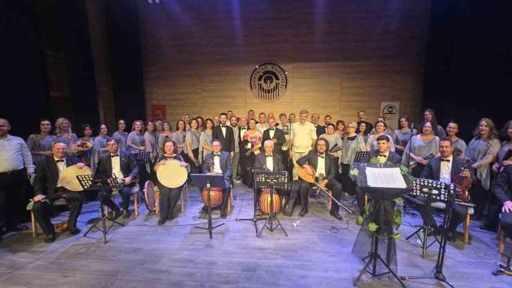 Eskişehir’de Zodyak Ezgiler Türk Müziği Konseri yoğun ilgiyle izlendi