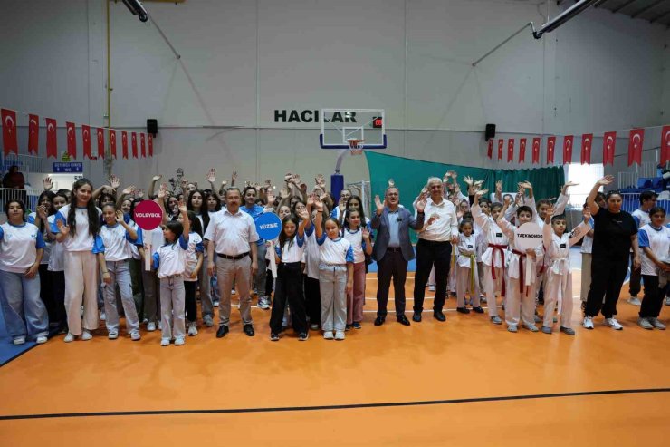 Başkan Özdoğan: "Gençlerimizin gelişmesi için tüm imkânlarımızı seferber ettik"