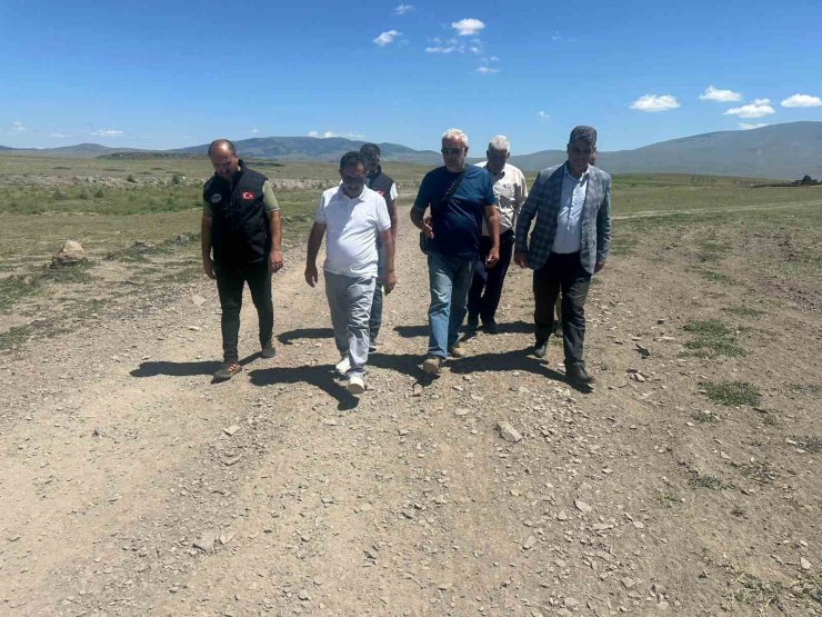 Sarıkamış’ta Özel İdare su sıkıntısı yaşayan köylerinin su sorununu çözüyor