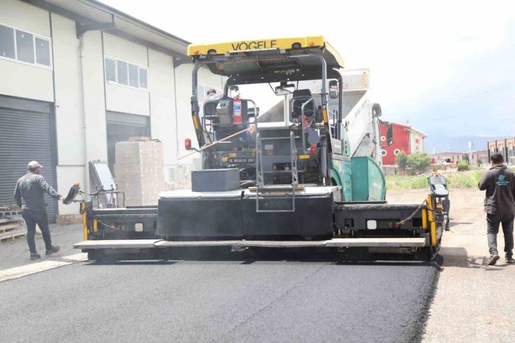 Melikgazi’de asfalt çalışmaları hızla devam ediyor
