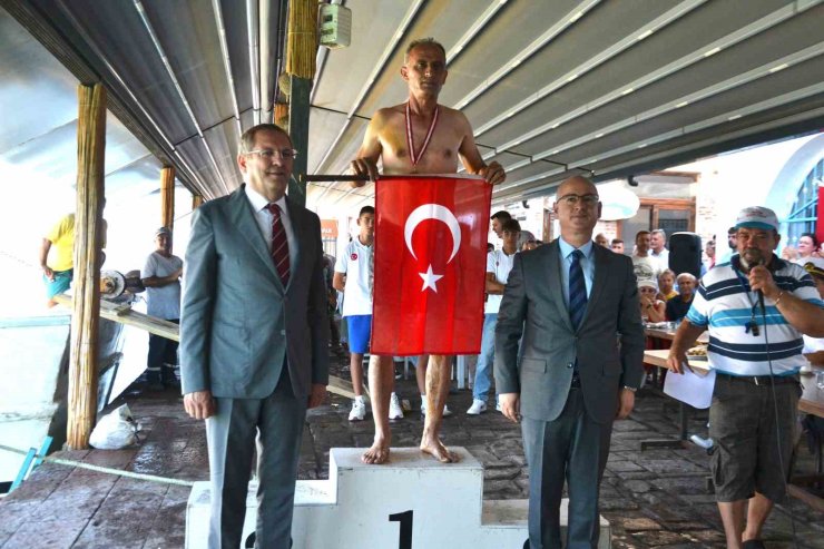 Ayvalık’ta 99. Denizcilik ve Kabotaj Bayramı coşkuyla kutlandı