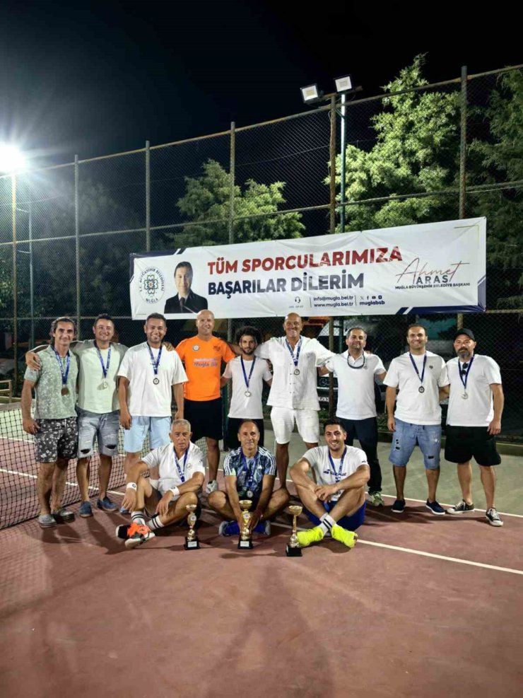 Babalar Günü’nde Tenis turnuvası sona erdi