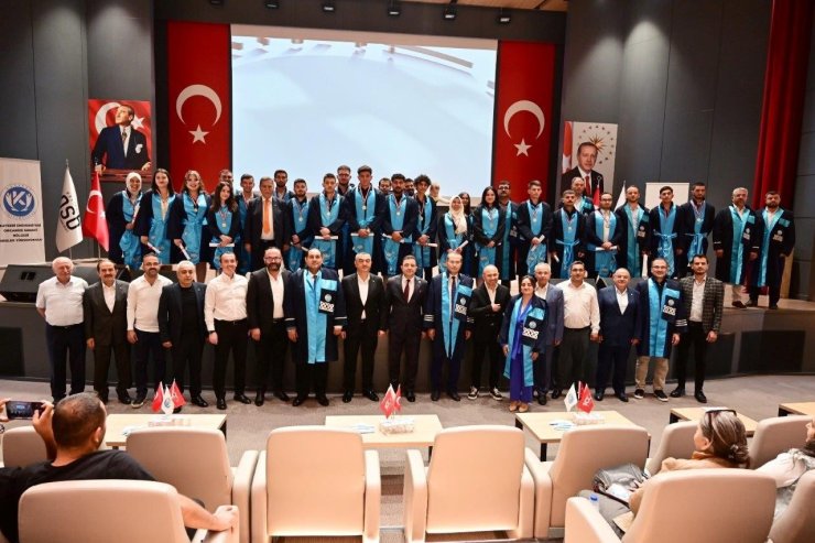 Kayseri Meslek Yüksekokulu ilk mezunlarını verdi