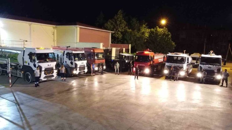 Başkan Altay: "İtfaiye ekiplerimiz Antakya’daki yangına müdahale için gece yola çıktı"