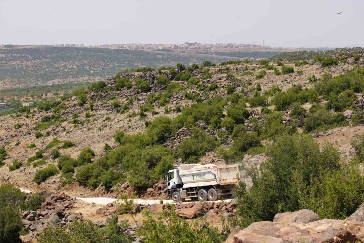 Yalangoz Mahallesi yıllardır beklediği yola kavuştu
