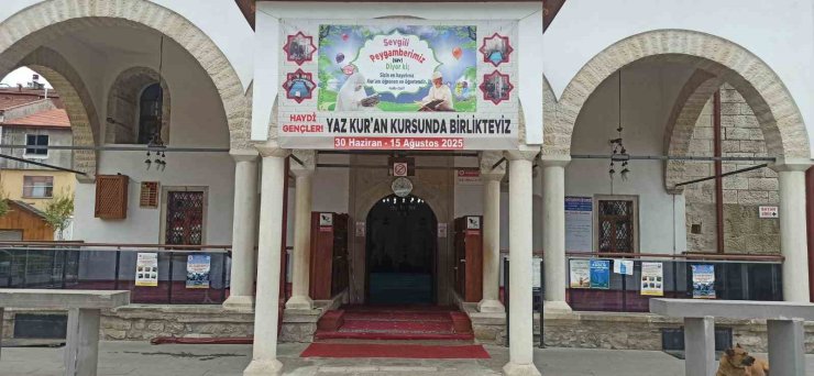 Devrek’te 263 cami ve Kur’an kursunda 2 bin 400 öğrenciye dini eğitim