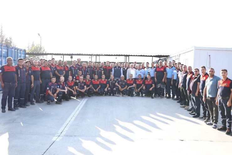 Başkan Öntürk, alevlere karşı saatlerce mücadele eden ateş savaşçılarını unutmadı