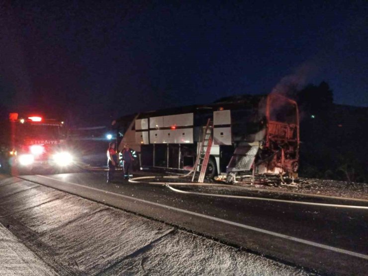 İşçi servis otobüsünde korkutan yangın