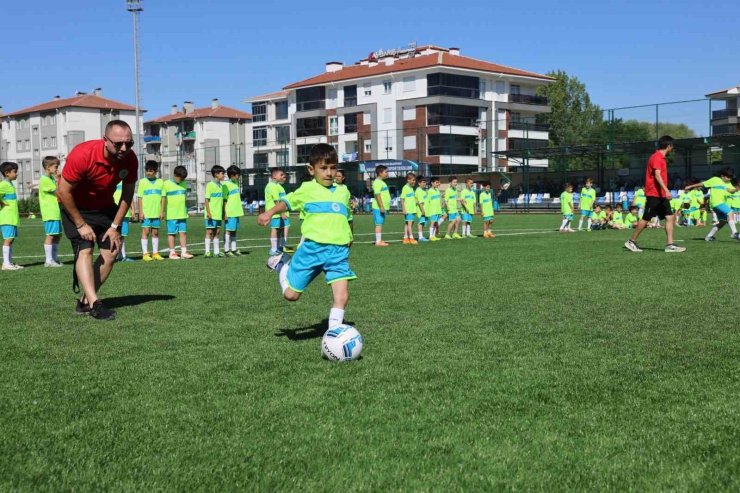 Odunpazarı Yaz Spor Okulları için coşkulu açılış töreni