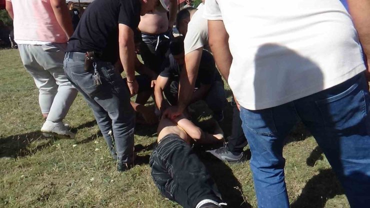 Güreşçinin dirseği kırıldı