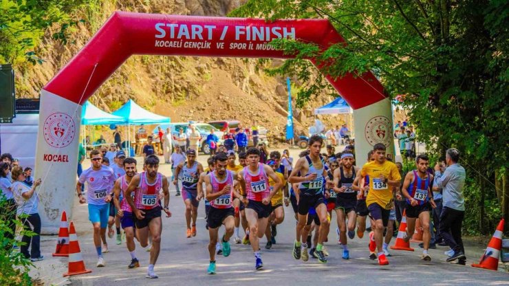 Başiskele’de dağ koşusu heyecanı yaşandı