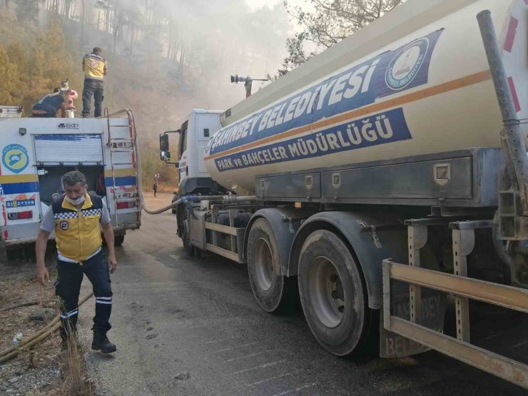 Şahinbey Belediyesi’nden Hatay’a destek