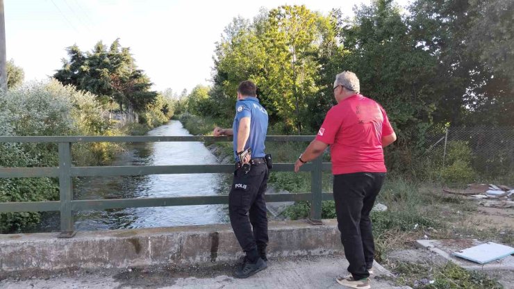 Bafra’da sulama kanalına düşen şahıs vatandaşlar tarafından kurtarıldı