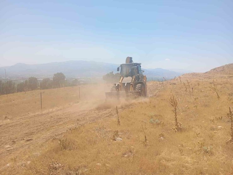 Sarıgöl Çavuşlar Mahallesi orman yangınlarına karşı önlemini aldı