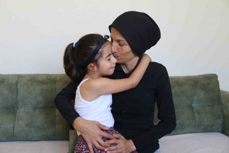 İHA’ya verdiği röportaj sonrası minik Zeynep’e ilk yardım elini Doç. Dr. Akdağ uzattı