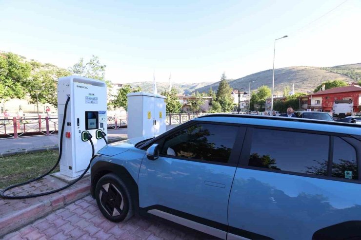 Kayseri Büyükşehir Belediyesi, elektrikli araç şarj istasyonunu 120’ye çıkaracak