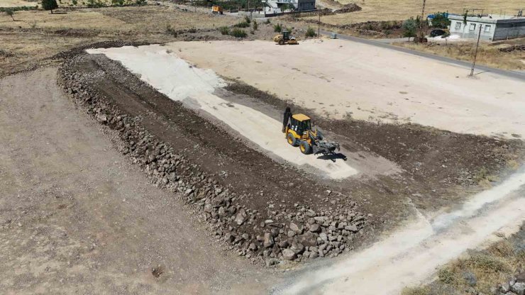 Yılmaz’dan Seymenli ve Ağaçlıboyno’ya düğün alanı futbol sahası müjdesi