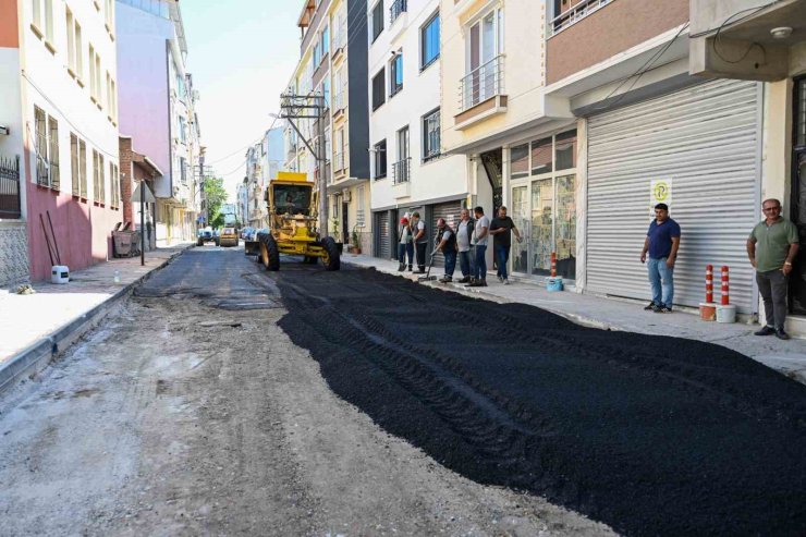 Karacabey’de asfalt seferberliği Selimiye Mahallesi’nden başladı
