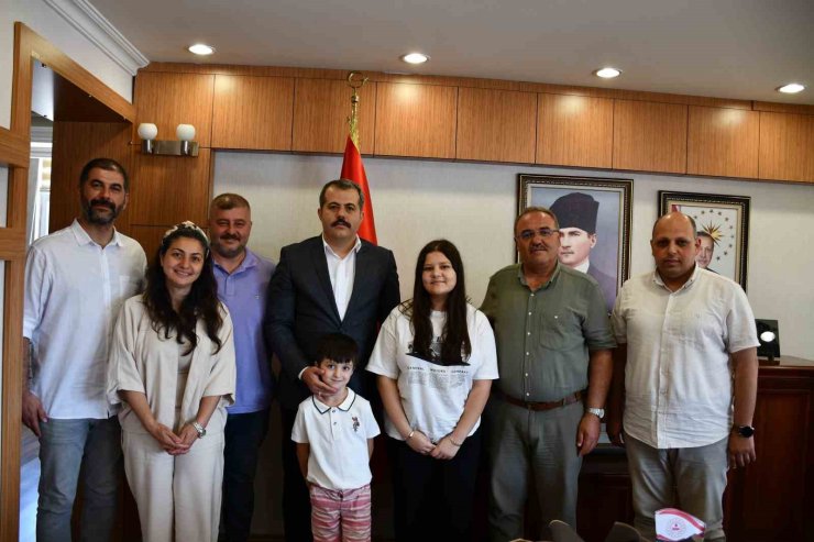 Vezirköprü’nün gururu: Asya Deniz Karakuş, LGS’de Türkiye birincisi oldu