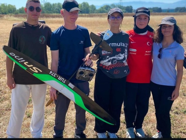 Malatya iş dünyasından genç milli planörcülere destek