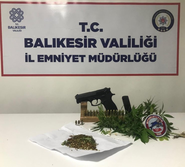 Bandırma’da geniş çaplı asayiş uygulaması, 17 aranan şahıs yakalandı