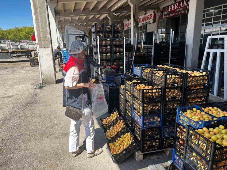 Erzurum’da gıda satan işyerleri denetlendi