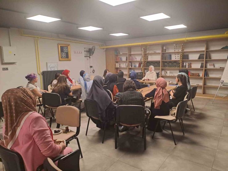 Gençlerle yaz neşesi sohbetleri başladı