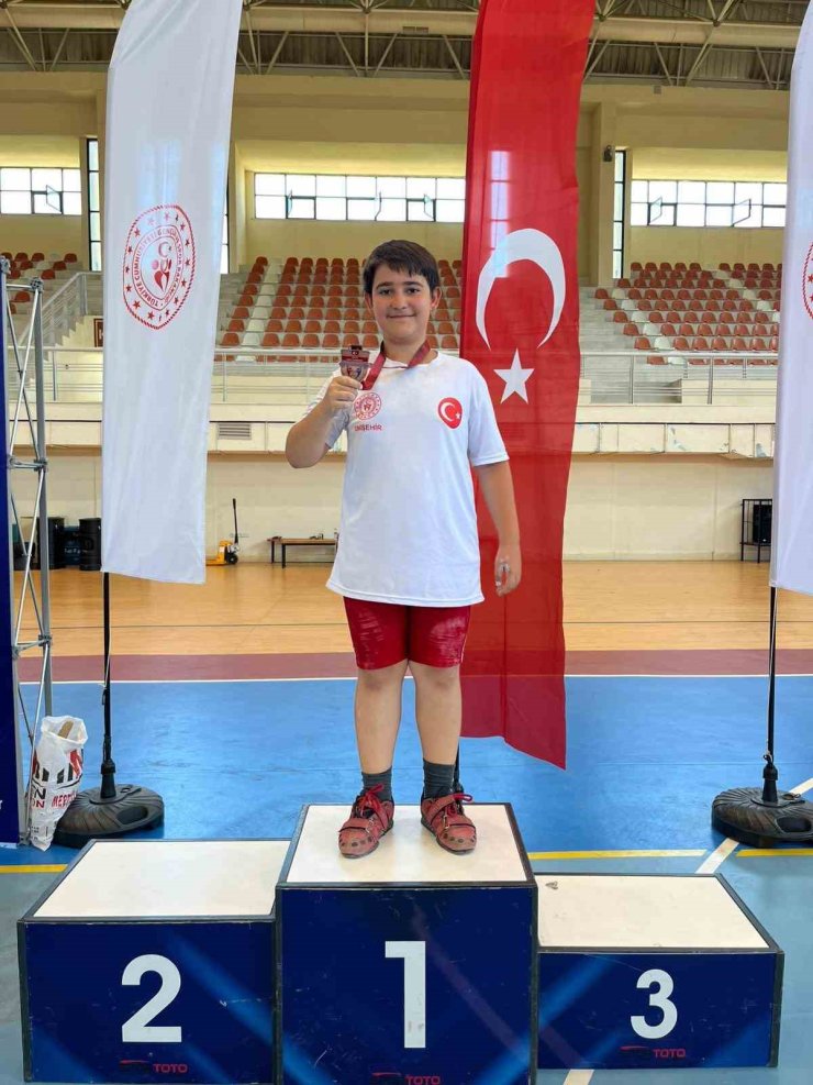 Genç sporcu, Türkiye 3’üncüsü oldu