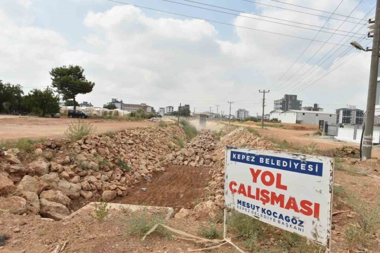Kepez’in Demirel Mahallesi’nde dere ıslah çalışması yapıldı