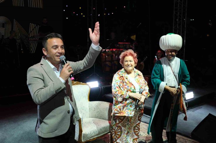 9.Uluslararası Nasreddin Hoca Kültür ve Sanat Festivali konserlerle sona erdi