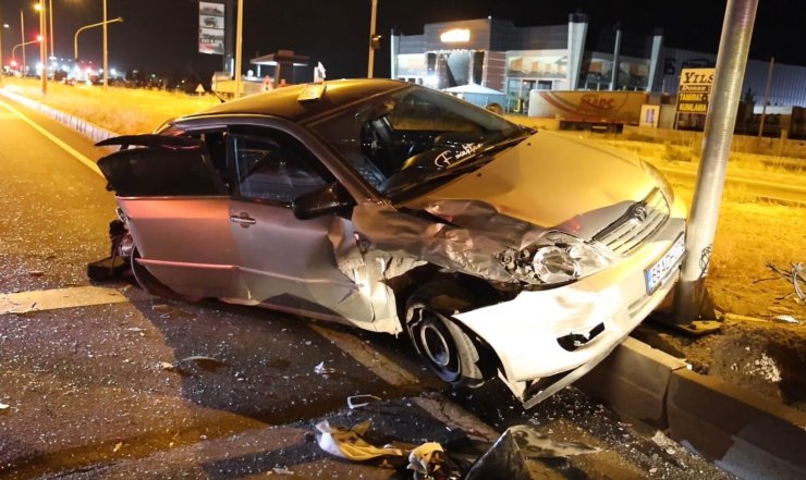 Aksaray’da tır ile 2 otomobil çarpıştı: 1 yaralı