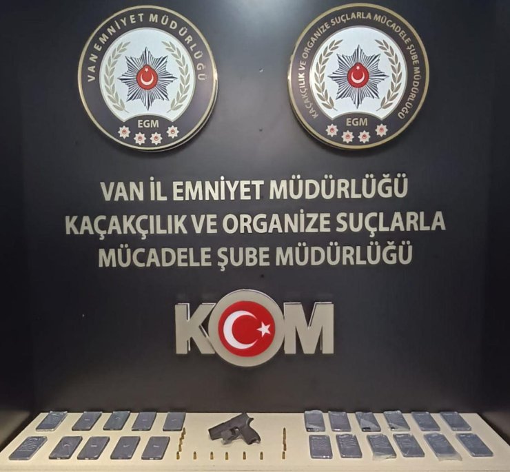 Van’da gümrük kaçakçılığı operasyonu