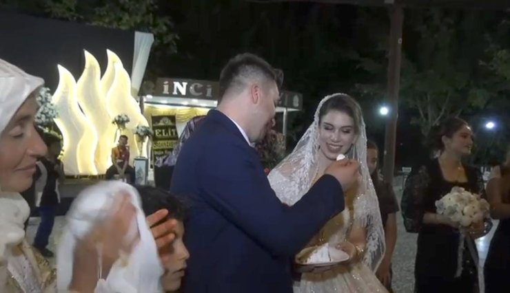 Düğün pastası 60 davetliyi hastanelik etti