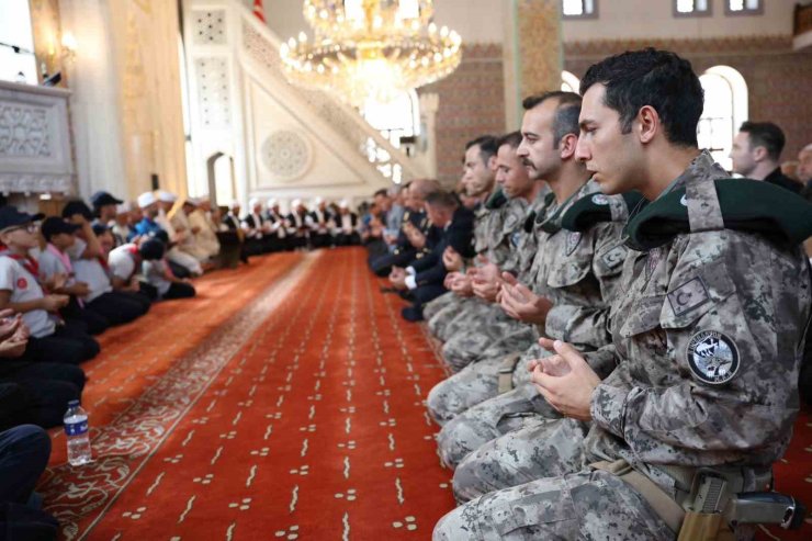 15 Temmuz şehitleri Düzce’de dualarla anıldı