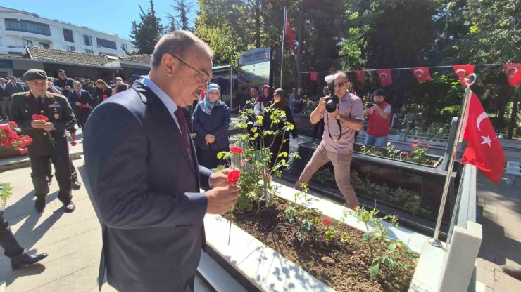 Tekirdağ’da 15 Temmuz şehidi Münür Alkan kabri başında anıldı