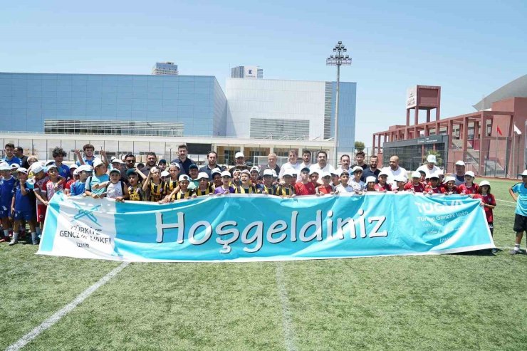 TÜGVA İzmir’den 15 Temmuz şehitleri anısına futbol turnuvası