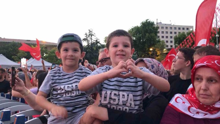 Valilik Meydanı’nda 15 Temmuz anma programı gerçekleştirildi