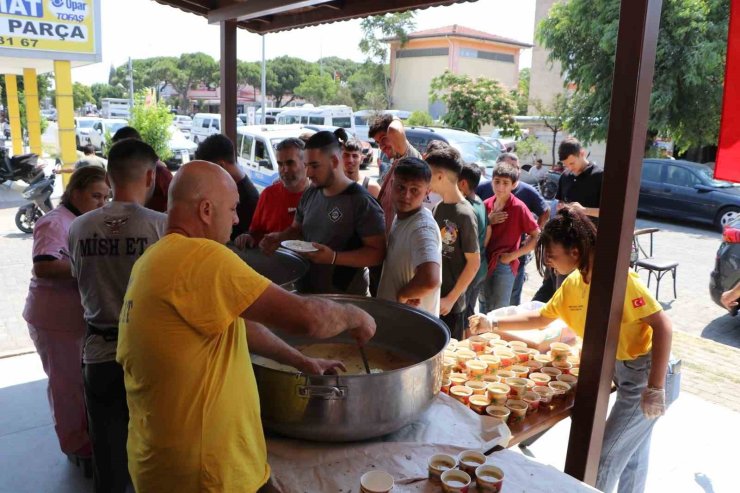 Söke’de sanayi esnafından aşure hayrı