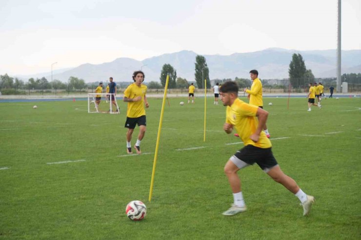 Muşspor, 2. Lig hazırlıklarını sürdürüyor