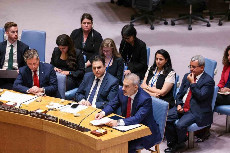 Bakan Fidan: "80 yıl sonra dünya yine toplama kamplarına tanıklık ediyor"