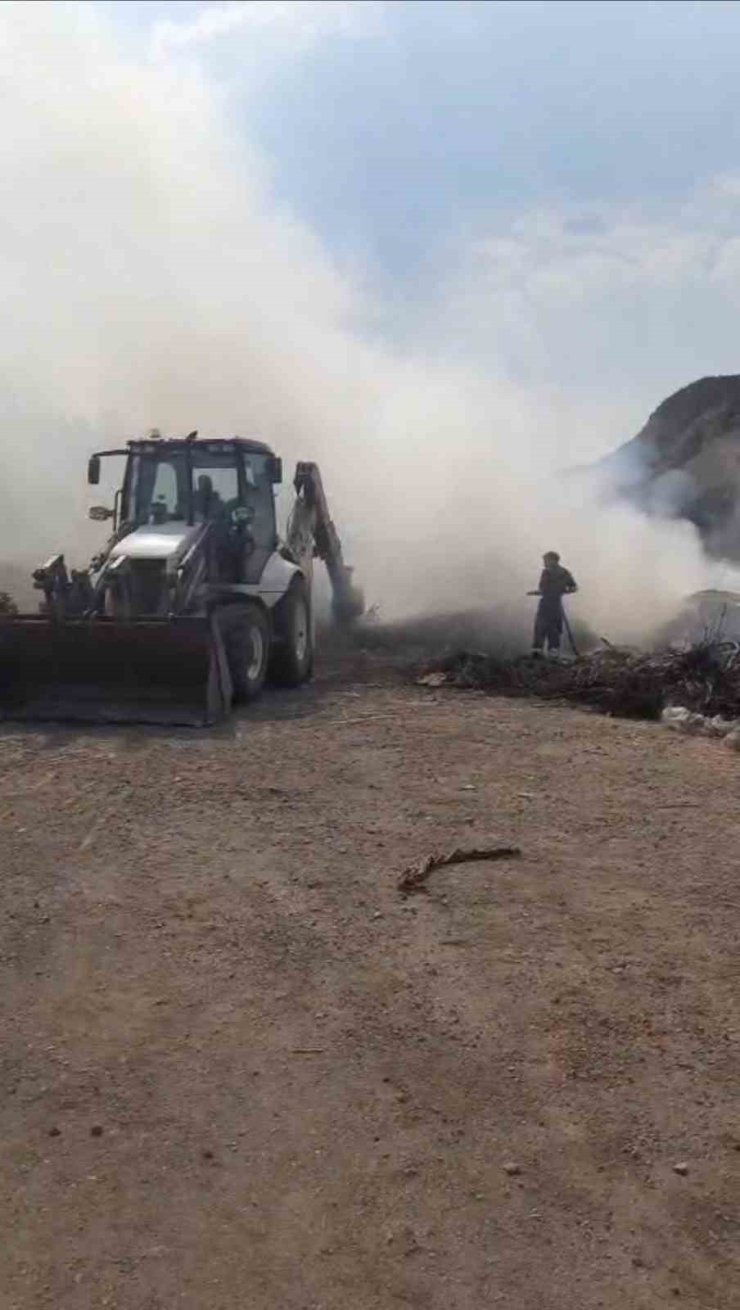Çocukların oyunu sonrası çıkan yangın paniğe sebep oldu
