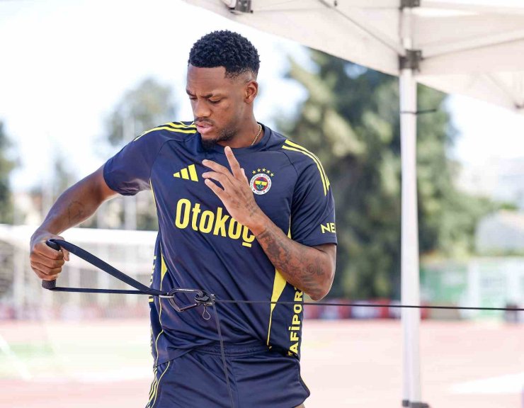 Jhon Duran, sarı-lacivertli formayla ilk antrenmanına çıktı