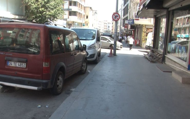 Sokak ortasında silahla vuruldu, "Ölmedim lan" diyerek saldırganlara bağırdı