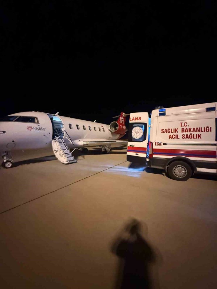 Şanlıurfa’da kalp rahatsızlığı olan bebek ambulans uçakla İstanbul’a gönderildi