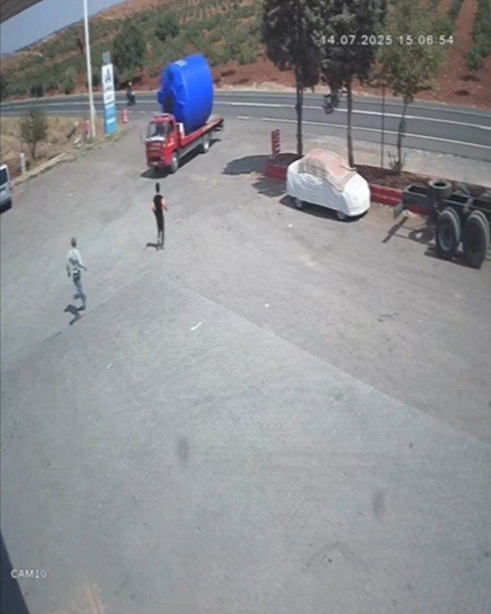 El frenini çekmeyi unuttu, faciadan dönüldü